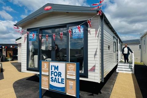 2 bedroom park home for sale, Solent Breezes Holiday Park