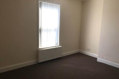 3 bedroom terraced house to rent, Tower View, Newcastle Upon Tyne NE15