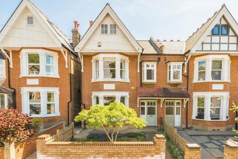 Manor Court Road, London W7