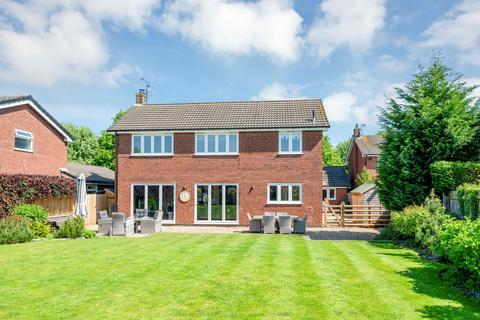 4 bedroom detached house for sale, Loughborough LE11