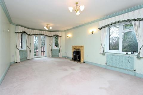 2 bedroom apartment for sale, Petersmead Close, Tadworth