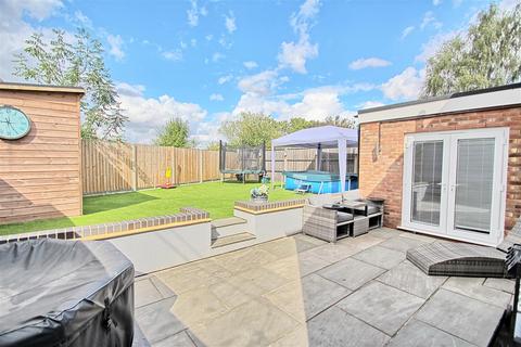 undefined, The Homesteads, Hunsdon SG12