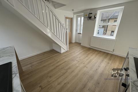 undefined, High Street, Gilfach Goch, Porth, Rhondda Cynon Taff. CF39 8SH