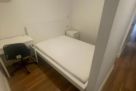 Studio to rent, Standard Studio, One Wolstenholme Square, L1