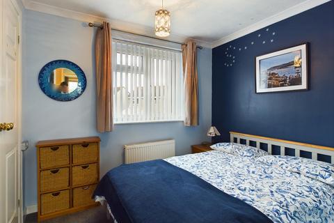 2 Stanton Close, Trowbridge, BA14 0UA