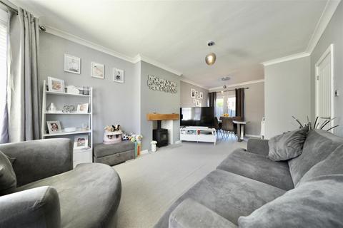 18 Briarfield Road, Hull, HU5 4HX