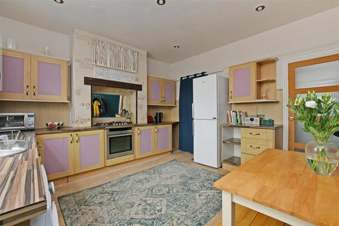 44 Crawford Road, Sheffield, S8 9BU