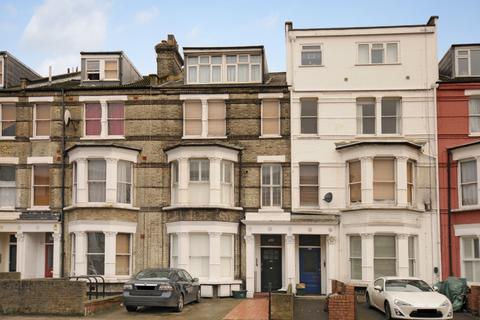 1 bedroom flat to rent, Caledonian Road, London, N7