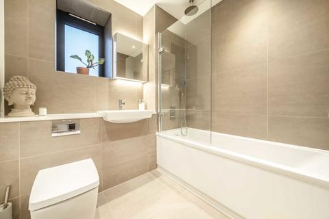 2 bedroom flat for sale, Tewkesbury Road, London W13