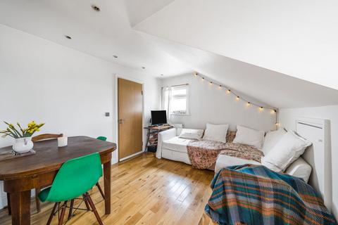 1 bedroom flat to rent, Caledonian Road, London, N7