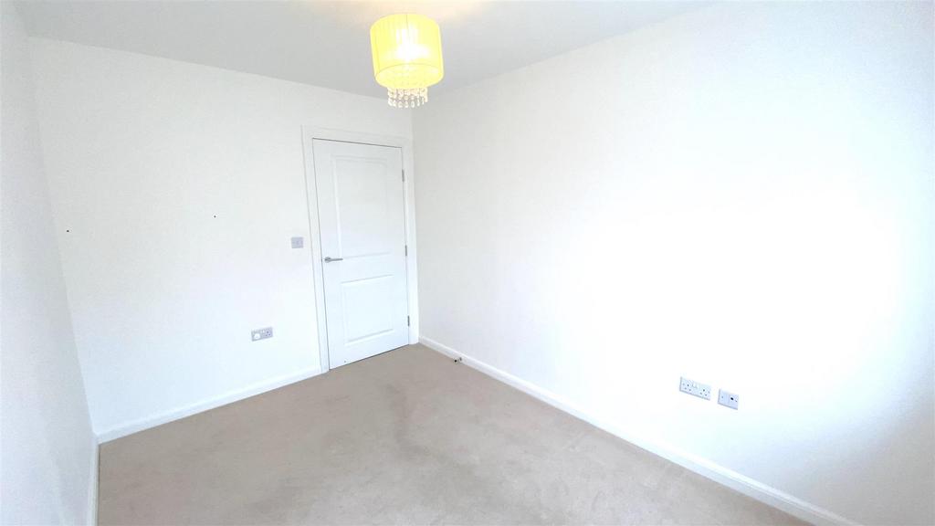 Bedroom 2a.jpg