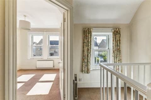 2 bedroom semi-detached house for sale, Edward Road, Farnham, Surrey, GU9