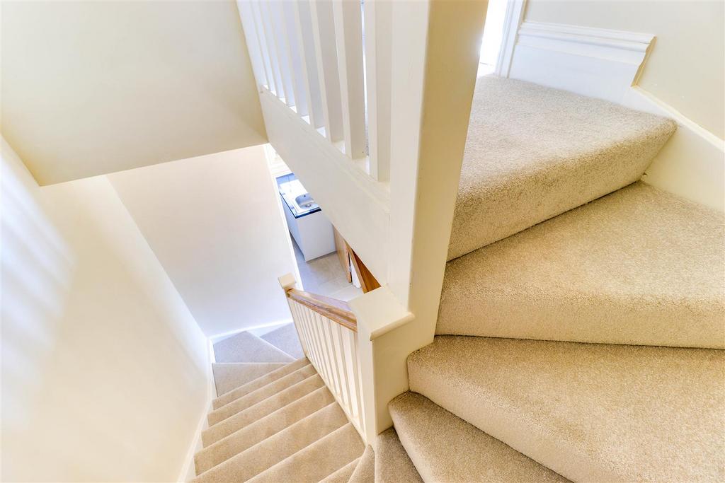 30. Stairs up 1.2.jpg