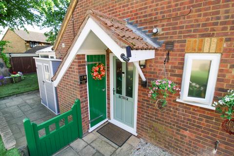15 Glaisdale Close, Northampton, NN2 8UN
