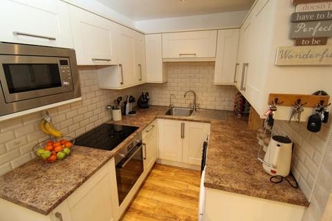 15 Glaisdale Close, Northampton, NN2 8UN