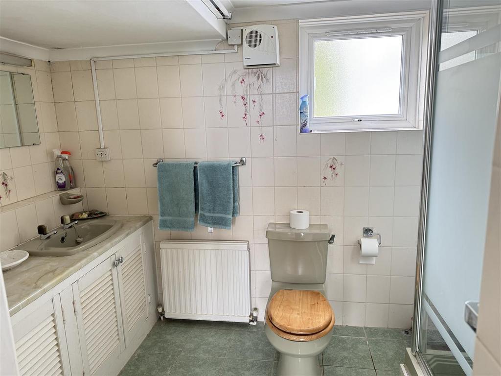 En Suite: