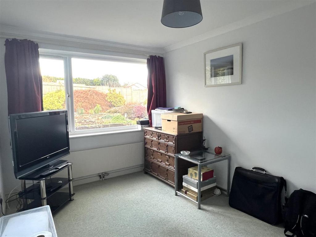 Bedroom: