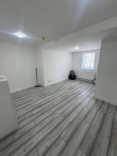 4 bedroom house share to rent, London, E6
