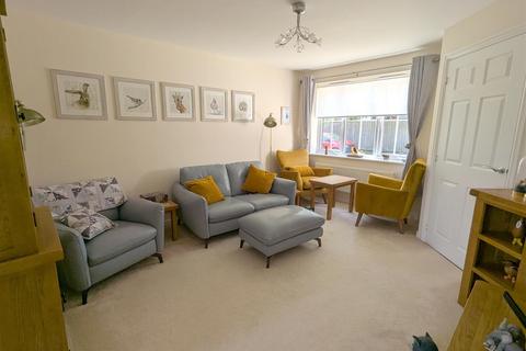 3 bedroom semi-detached house for sale, Harley Head Avenue, Halifax HX3