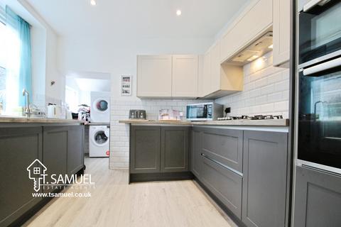 68 Mountain Ash Road, Abercynon, Mountain Ash, CF45 4PR