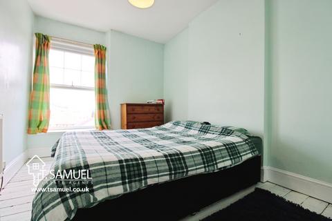 68 Mountain Ash Road, Abercynon, Mountain Ash, CF45 4PR