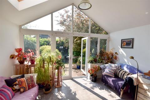 4 Back Lane, Long Bennington, Newark, NG23 5HF