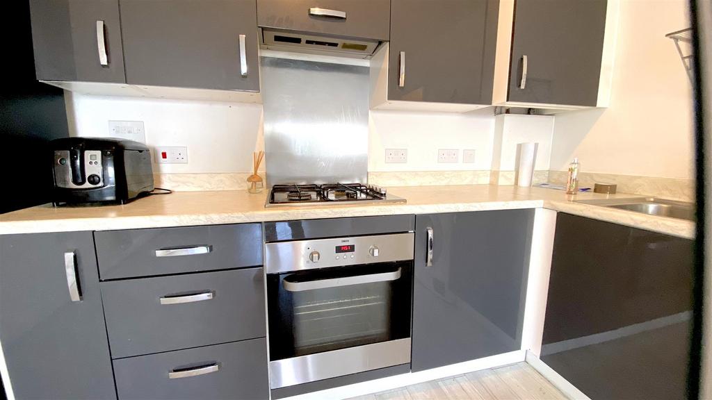 Kitchen e.jpeg