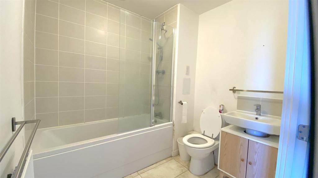Bathroom.jpeg
