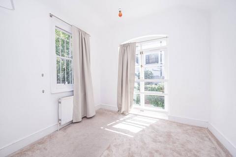 1 bedroom flat for sale, Cazenove Road, Hackney, London, N16