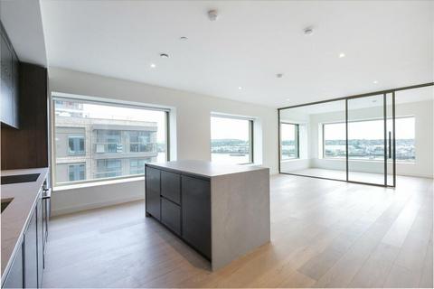 10 Royal Wharf Walk, London E16