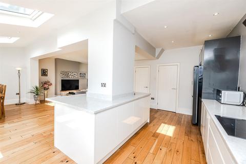 8 Etherstone Avenue, Newcastle Upon Tyne, NE7 7JX