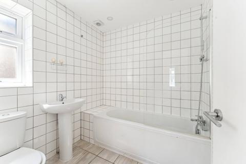 29 Greenway Gardens, Greenford, UB6 9TU