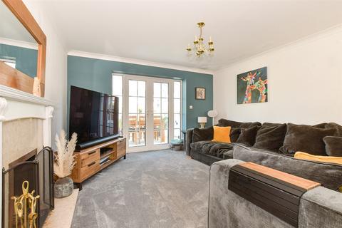 4 bedroom semi-detached house for sale, Coppice End, Ryde PO33