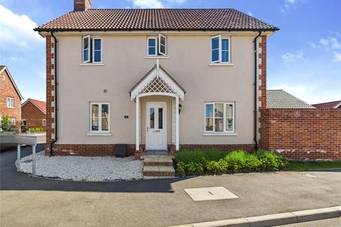 4 bedroom detached house for sale, Jubilee Crescent, Mistley, Manningtree, Essex, CO11