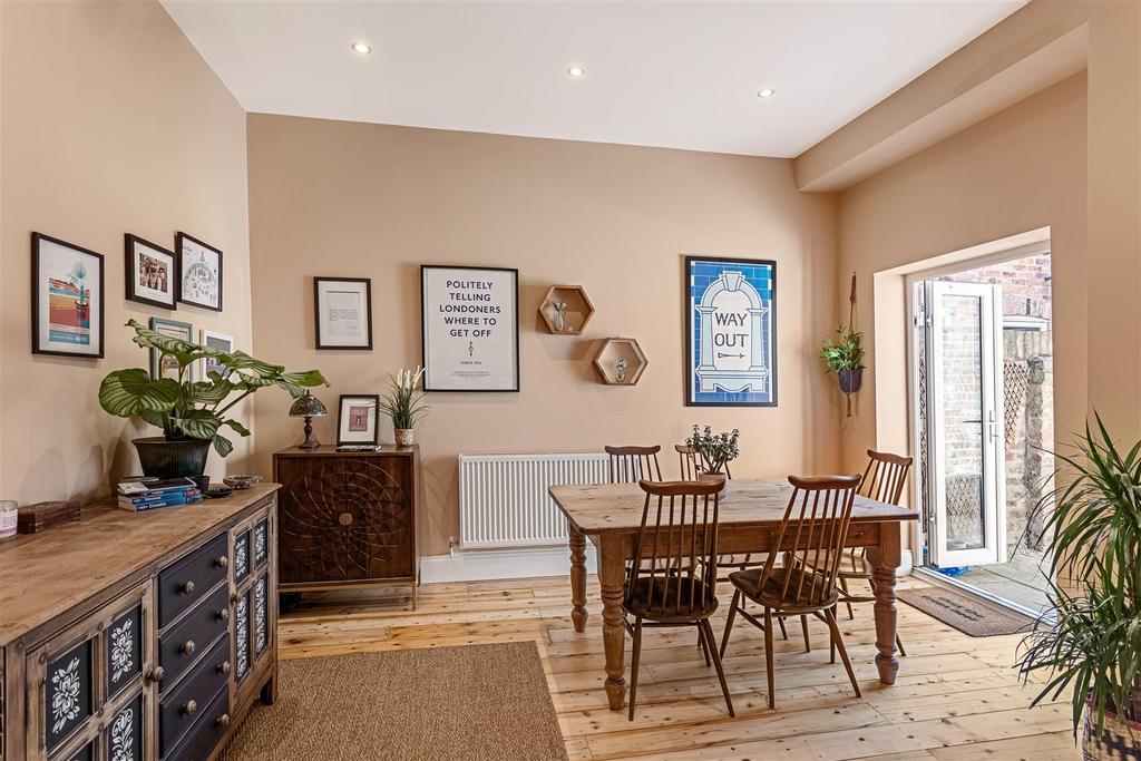 20 Buckingham Terrace 36.jpg