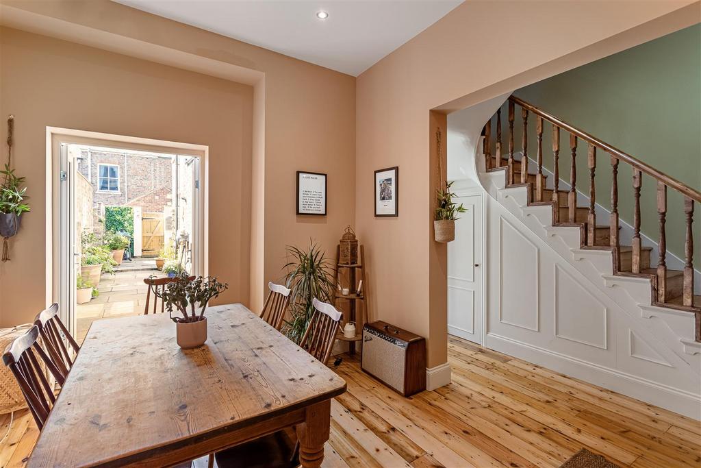 20 Buckingham Terrace 41.jpg