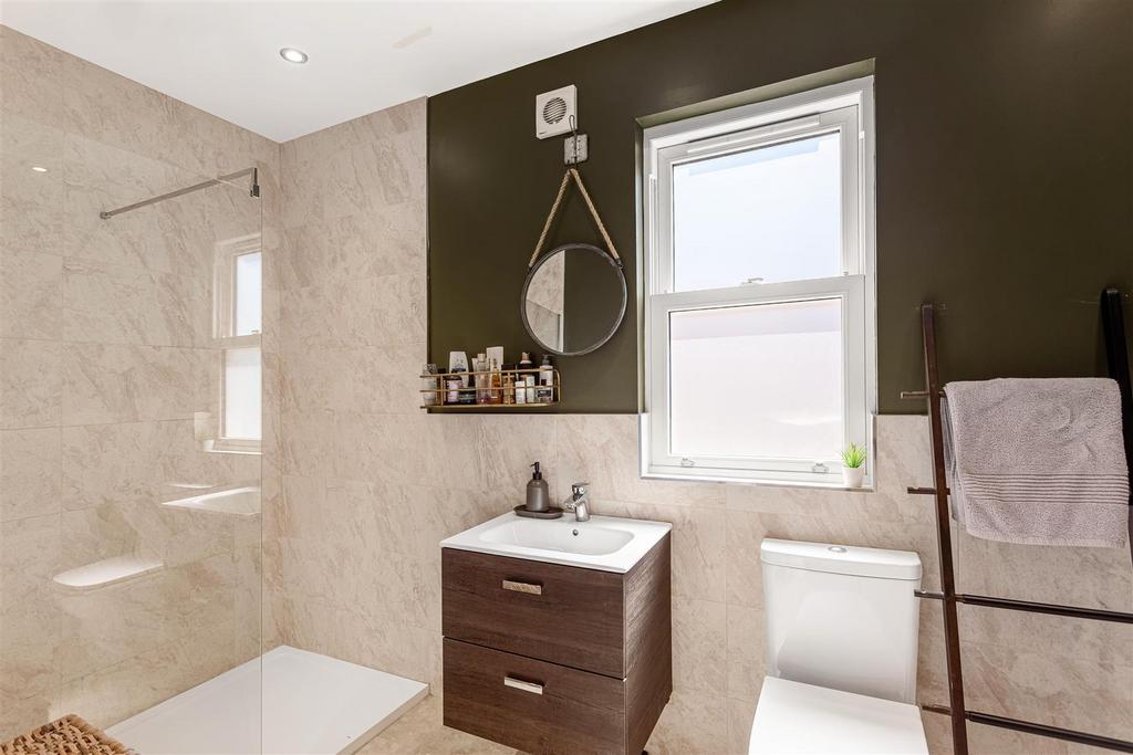 20 Buckingham Terrace 66.jpg