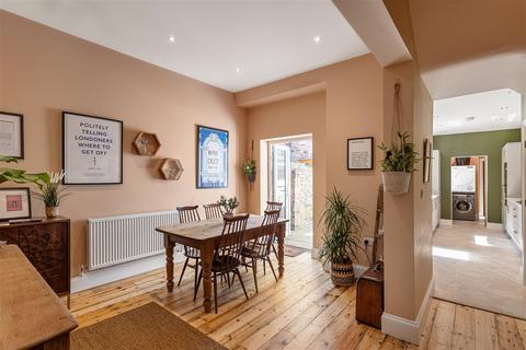 20 Buckingham Terrace, York, YO1 6EE