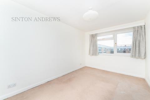 2 bedroom flat for sale, Osborne Court, Park View Road, Ealing, W5