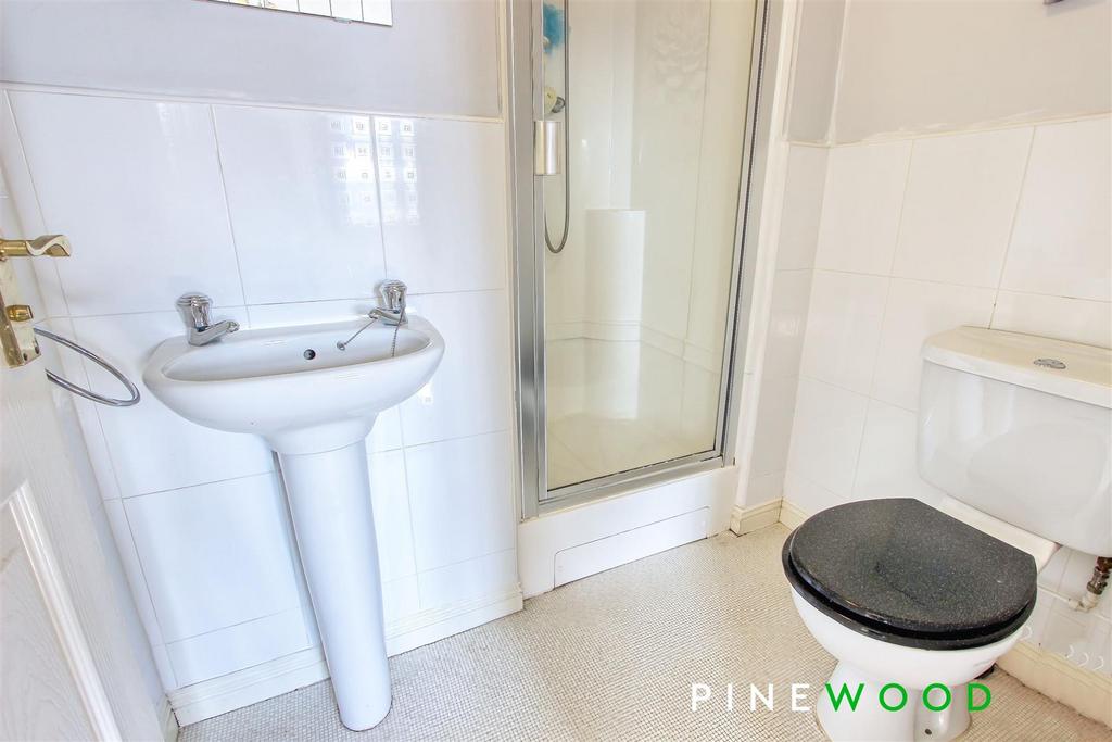 Ensuite shower room