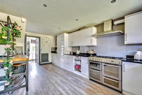 5 bedroom detached house for sale, Flatts Lane, Calverton, Nottingham