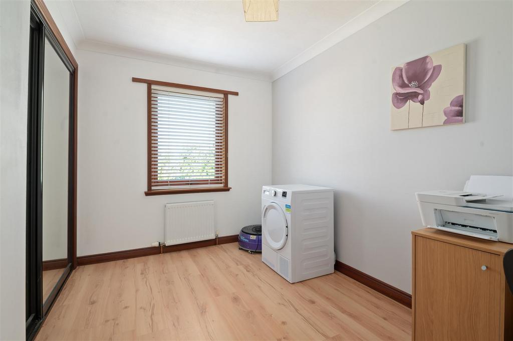 037-1 The Glebe.JPG