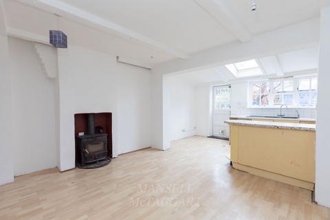 7 Highfields, Forest Row, RH18 5AJ