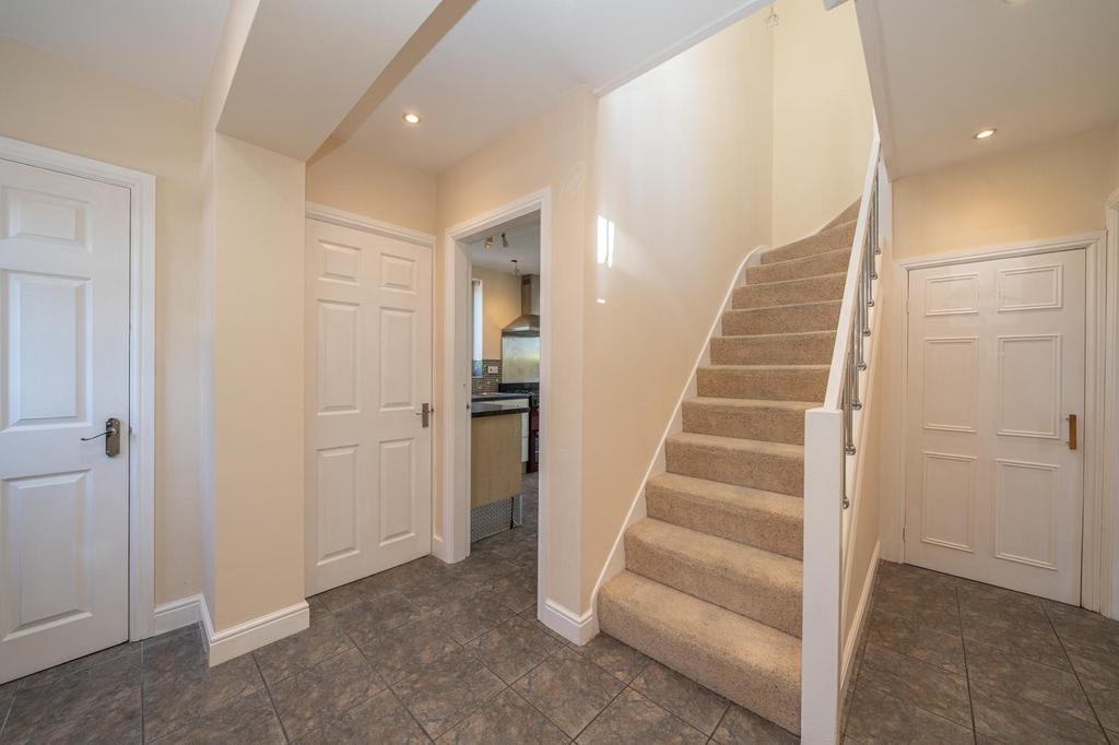 17-Walton-Dene-02400