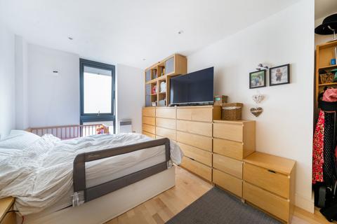2 bedroom apartment for sale, City Walk, London, SE1