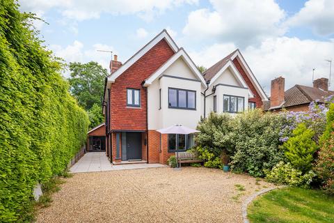Chestnut House Chestnut Avenue, Guildford, GU2 4HD