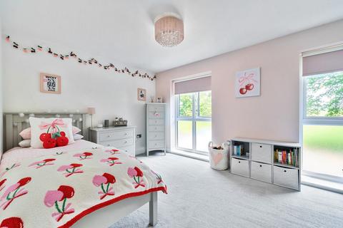 7 Fox Close, Arborfield Green, Reading, RG2 9TE