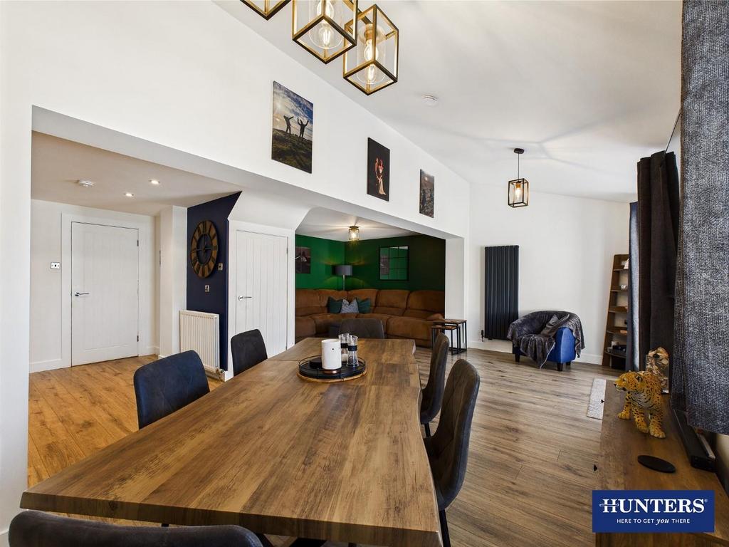 Kitchen, Dining &amp; Family Room