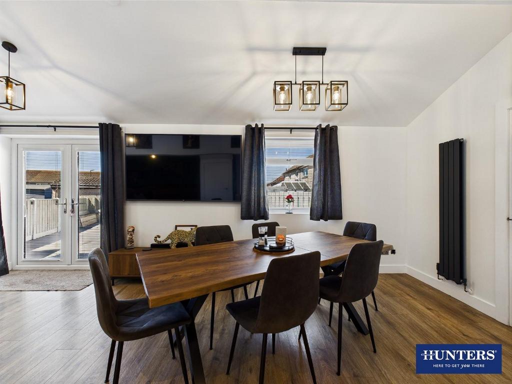 Kitchen, Dining &amp; Family Room