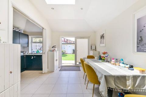 undefined, Kingshill Avenue, Worcester Park, KT4